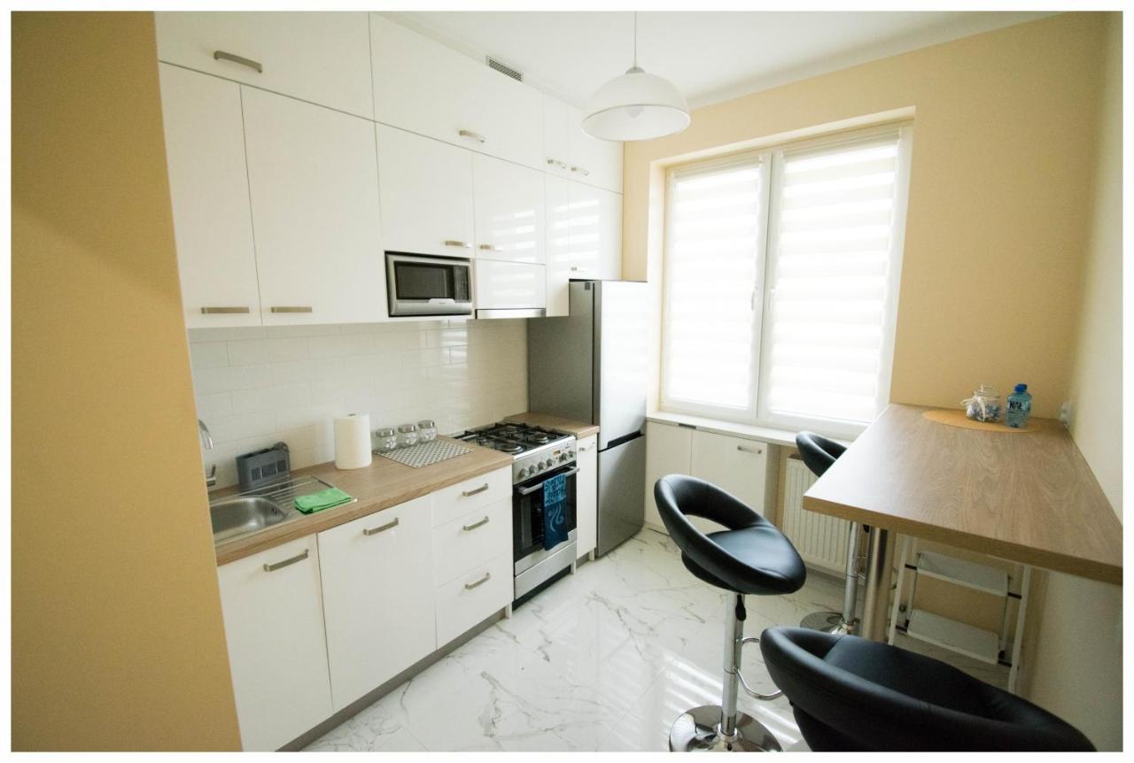 Color 24 Apartament III Сталова Вола Екстериор снимка