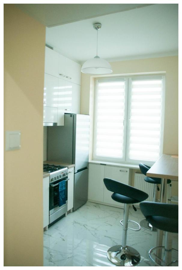 Color 24 Apartament III Сталова Вола Екстериор снимка